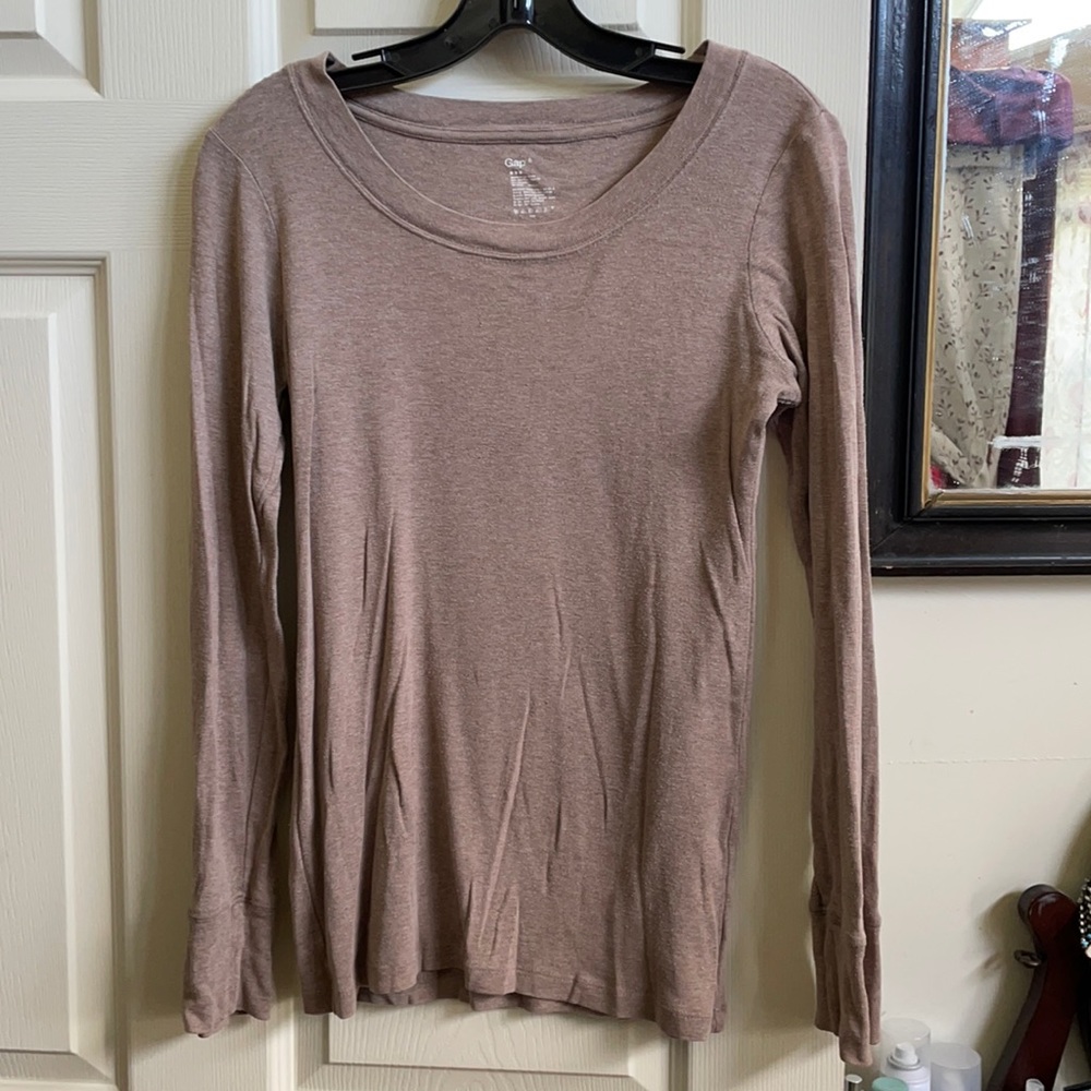 Pre owned Small Gap Long Sleeve Tee